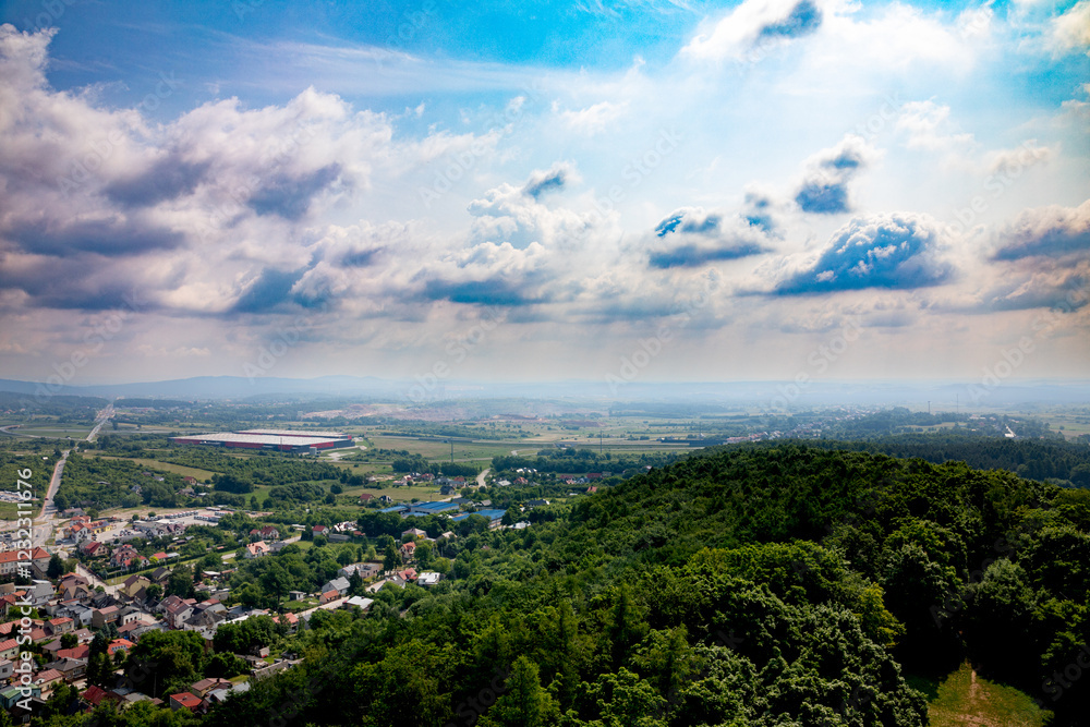 Obraz premium A Stunning Panoramic View From the Hillside Looking Out Over a Vibrant Cityscape With Wonder