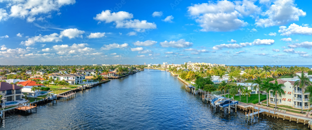 Fototapeta premium panoramic drone view of Florida intracoastal with city
