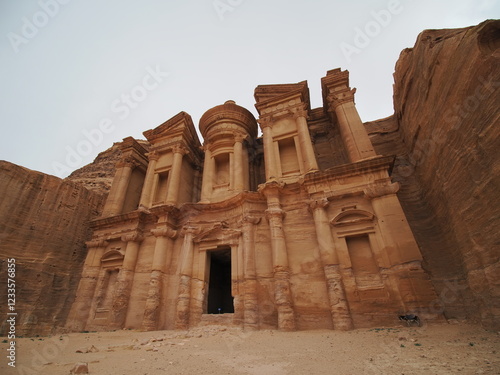 Wallpaper Mural ヨルダン　ペトラ遺跡　エドディル Torontodigital.ca