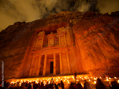 Wallpaper Mural ヨルダン　ペトラ遺跡　ペトラバイナイト Torontodigital.ca