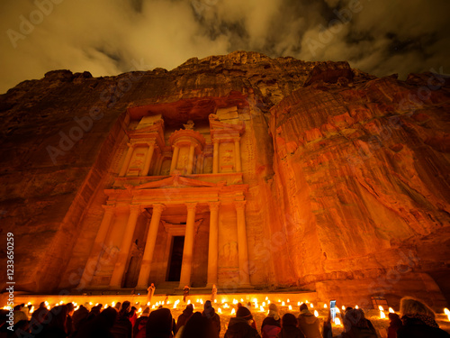 Wallpaper Mural ヨルダン　ペトラ遺跡　ペトラバイナイト Torontodigital.ca