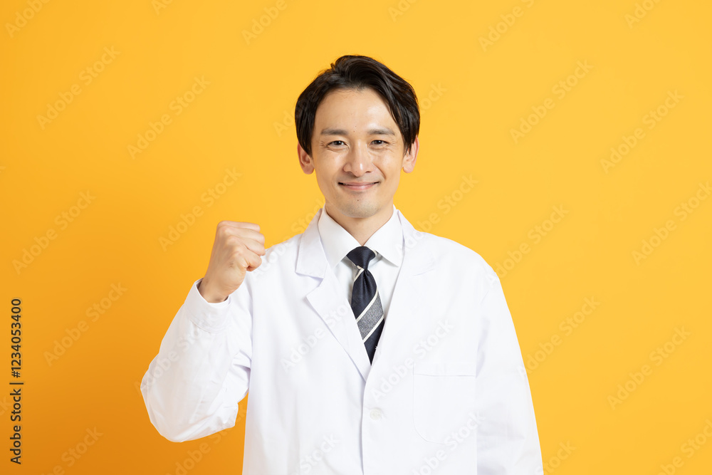 若い日本人男性の医者 若い日本人男性の医者