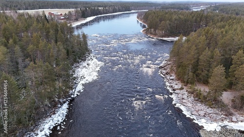 Fluss im Winter