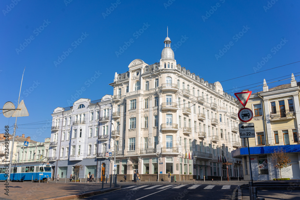 Naklejka premium Historic building on a sunny day in the city center with clear skies