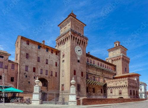 Obraz na płótnie The historic Costello Estense, a medieval defensive structure in Ferrara under clear blue skies w salonie
