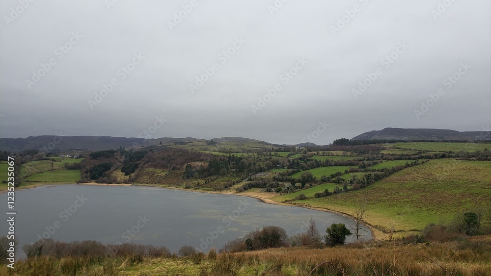 Obraz premium Sligo Landscape, Emerald Island full of flame