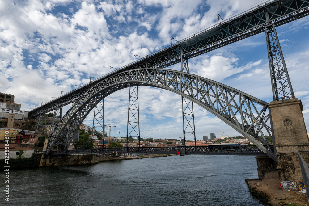 Luis I Bridge - Porto, Portugal Luis I Bridge - Porto, Portugal