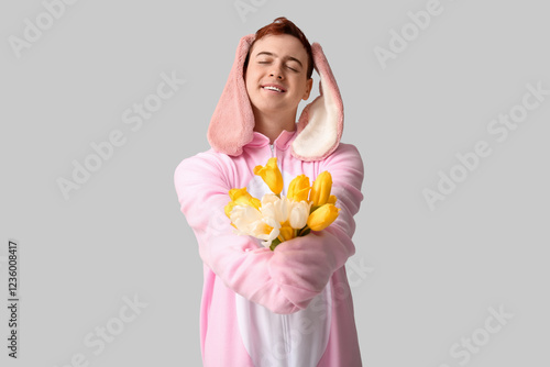 Happy young man in Easter b...