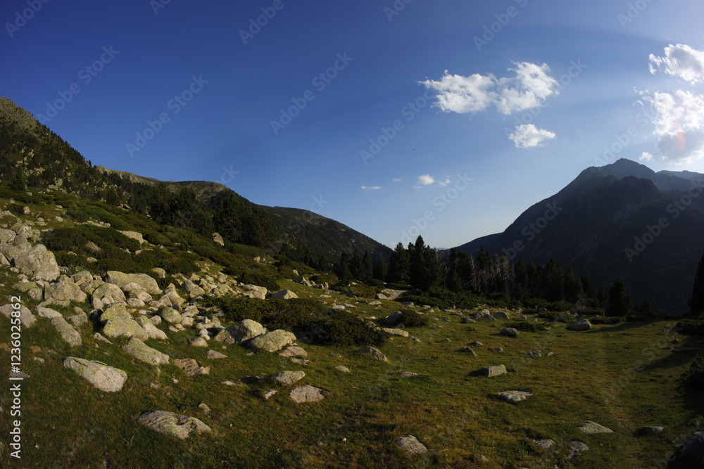 Fototapeta premium Spanish Pyrenees Mountains Golden hour