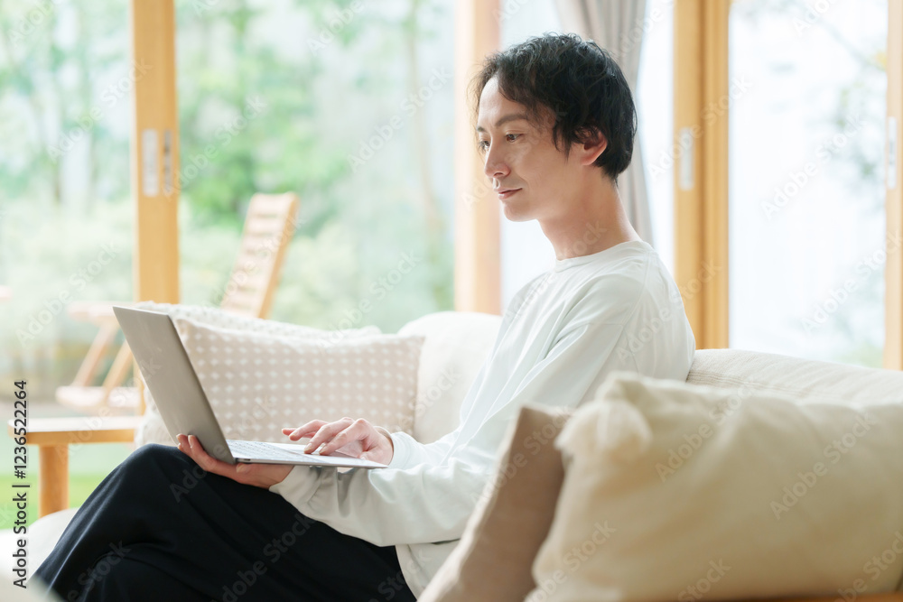 Fototapeta premium 男性 パソコン