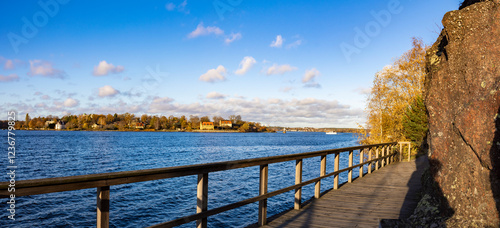 Uferpromenade bei Nacka-Strand am svindersviken