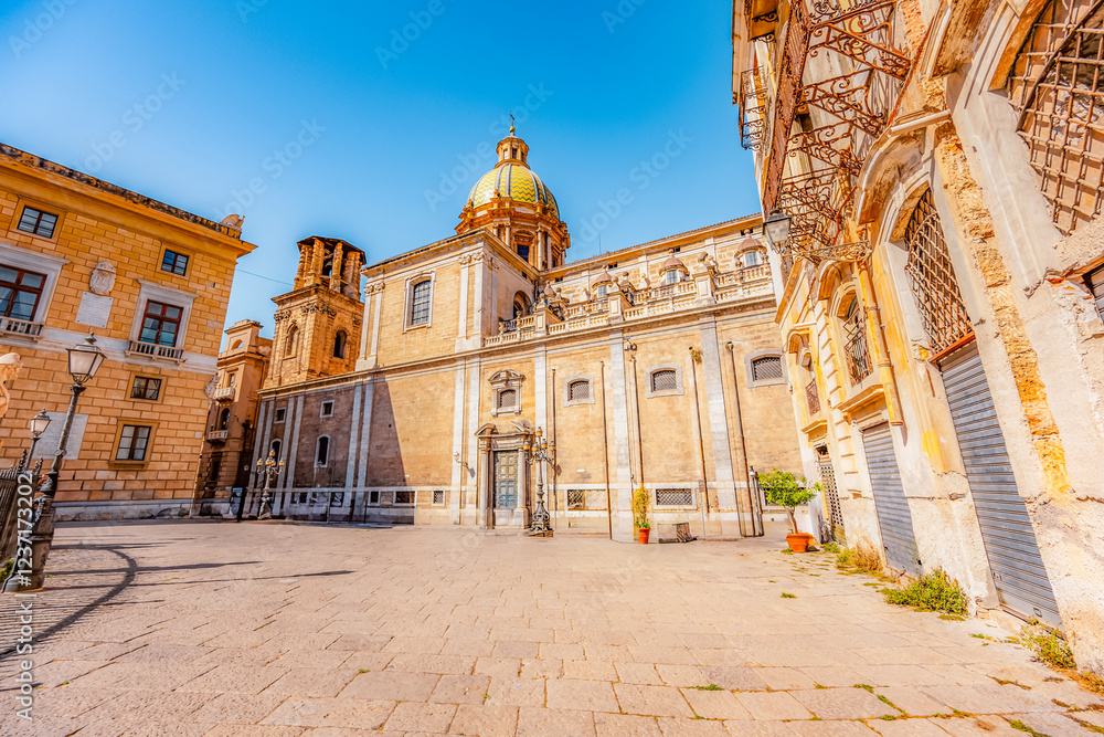 Fototapeta premium Fountain of shame on baroque Piazza Pretoria in Palermo, Sicily, Italy