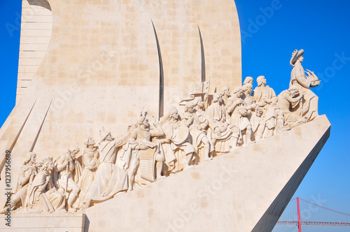 ポルトガルのリスボン郊外にある発見のモニュメントMonument to the Discoveries on the outskirts of Lisbon, Portugal