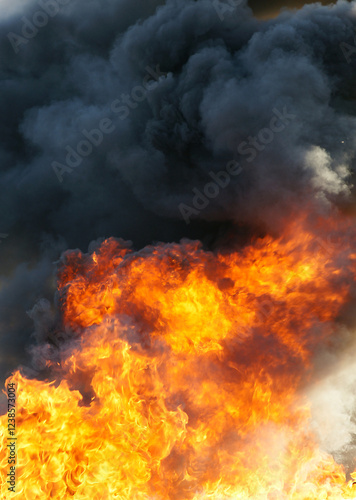 industrial explosion and fire, BLEVE  photo