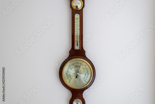 Cuadro en lienzo Close up of the face of an aneroid barometer