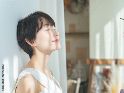 Konstfotografi 女性、リラックス、スッキリ、うっとり、気持ちいい、心地よい、ミドルエイジ、美容、スキンケア、UVケア、ナチュラル、キレイめ、ミドル、中年、30代、40代、コスメ
