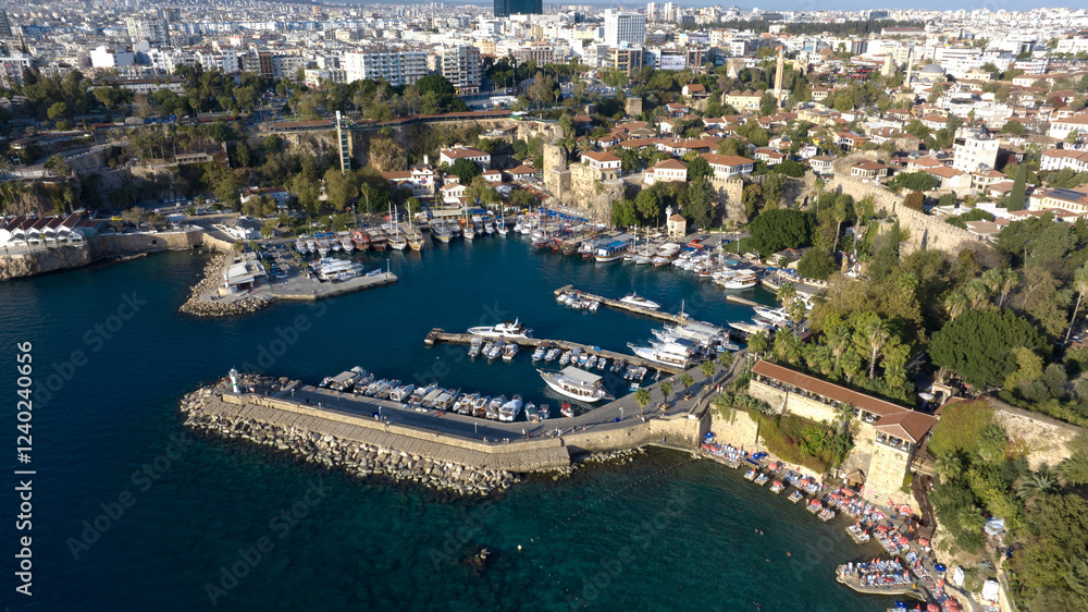 Obraz premium antalya kaleici marina, boats, mediterranean sea