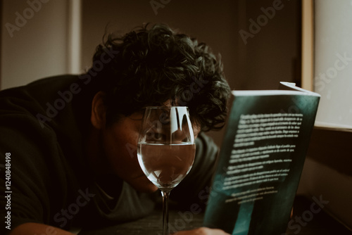 lectura con copa y relax