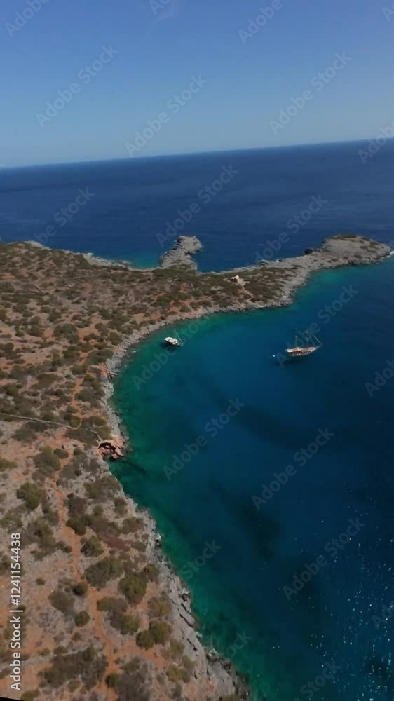 FPV flight to boats along the beach FPV flight to boats along the beach