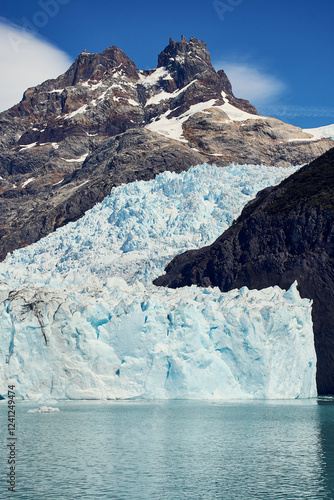 glaciar and mountain