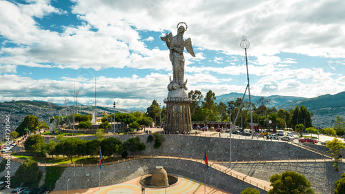 El Panecillo  photo