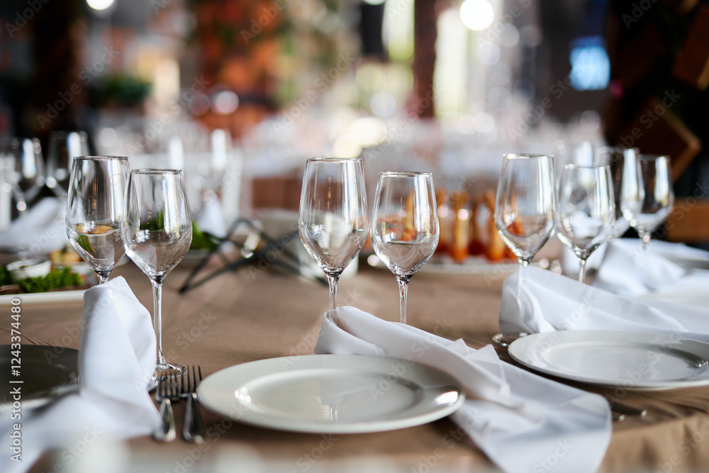 Fototapeta premium Light aesthetic serving in the restaurant