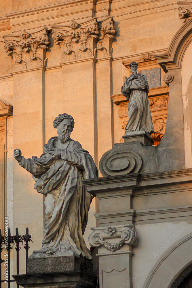 Obraz premium Statues on Church Exterior, Krakow