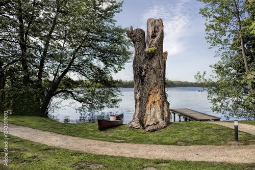 mirow, deutschland - pittoreskes ufer am mirower see photo