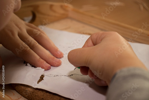 Kreskowanie . Nauka Montessori. Nauka poprzez zabawę. Ćwiczenia do nauki pisania photo