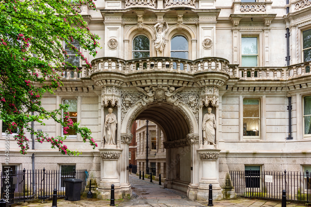 Entrance to Middle Temple Lane in London, UK