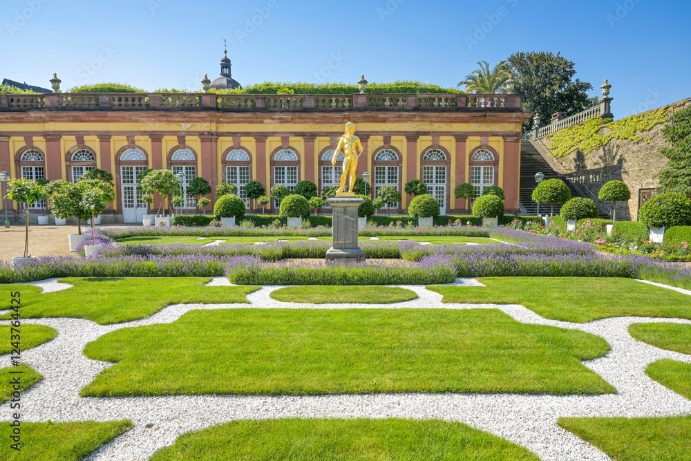 Obraz premium Untere Orangerie mit Schlossgarten, Schloß Weilburg, Landkreis Limburg-Weilburg, Hessen, Deutschland