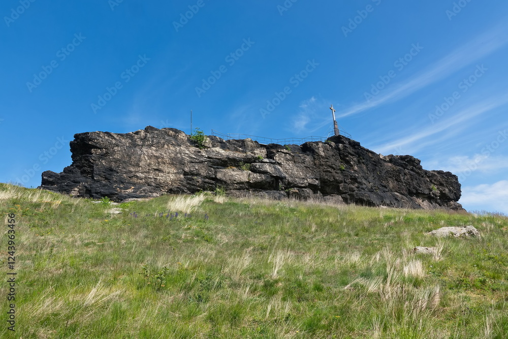 Fototapeta premium Großer Gegenstein bei Ballenstedt im Harz