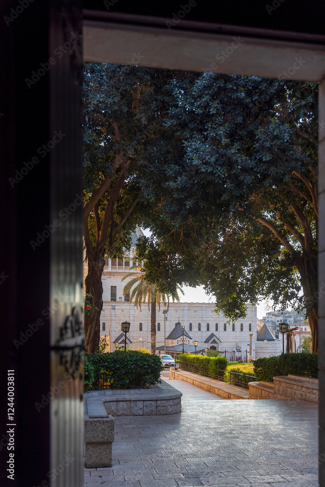 Obraz premium Nazareth, Israel, January 23, 2025: view of the Basilica of the Annunciation from the house of St. Joseph through the church doors.