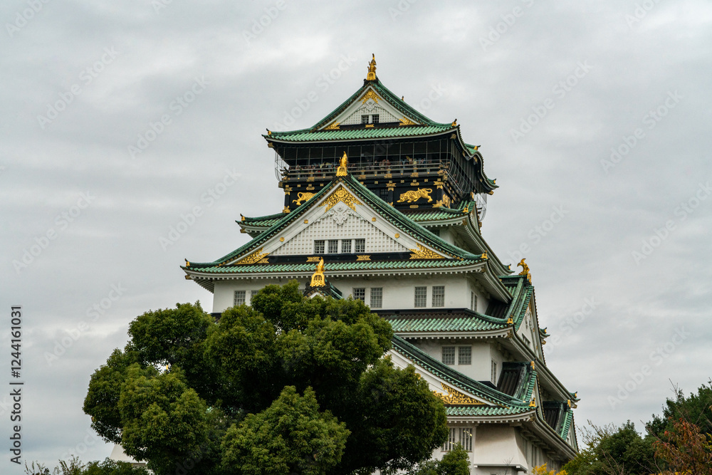 Exterior shot of the Osaka Castle in Osaka, Japan Exterior shot of the Osaka Castle in Osaka, Japan