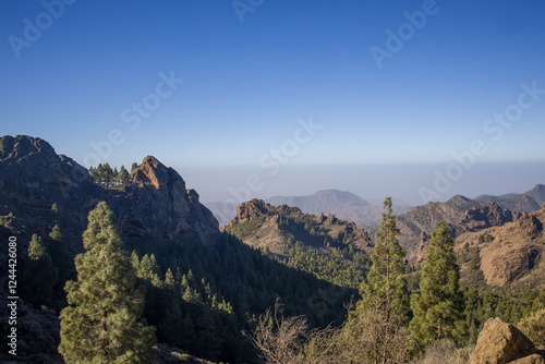 Obraz na płótnie Roque Nublo, an iconic rock formation in Gran Canaria. w salonie