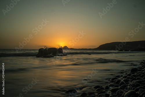 Obraz na płótnie Rocky beach in Gran Canaria at sunset, sunrise. w salonie