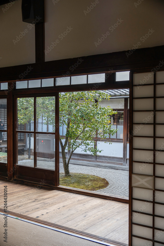 Obraz premium the Kenninji Temple in Gion, Japan