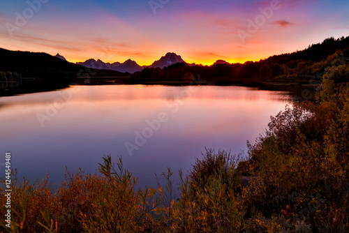 Wallpaper Mural USA, Wyoming. Grand Tetons National Park and sunset Oxbow Bend Torontodigital.ca