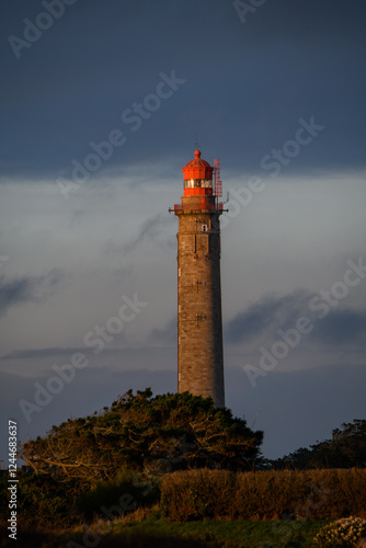 Le phare de Goulphar ou grand phare de Kervilahouen, Bnagor, Belle-Île-en-Mer, Bretagne, Morbihan, Finistère, France photo