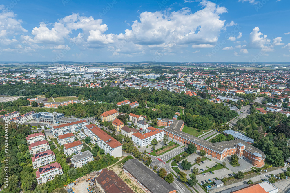 Fototapeta premium Ausblick auf Ingolstadt an der Donau rund um das Schloss im östlichen Stadtzentrum
