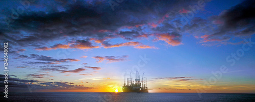 Bild auf Leinwand North Sea oil drilling rig off the coast of Norway