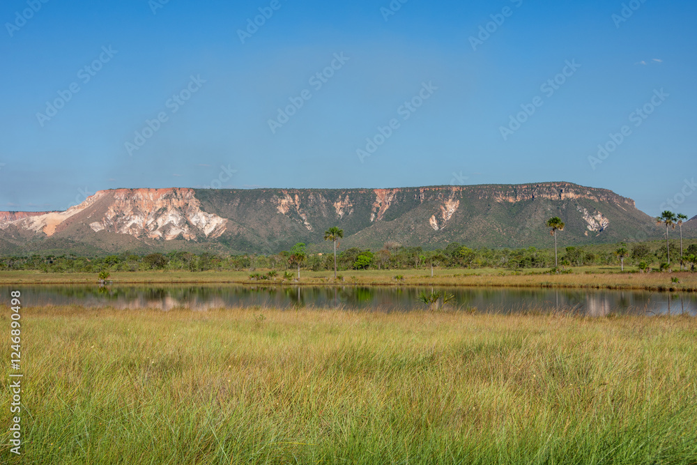 Fototapeta premium View of Serra do Espírito Santo (Holy Saint Mountain) at Jalapão State Park - Tocantins, Brazil