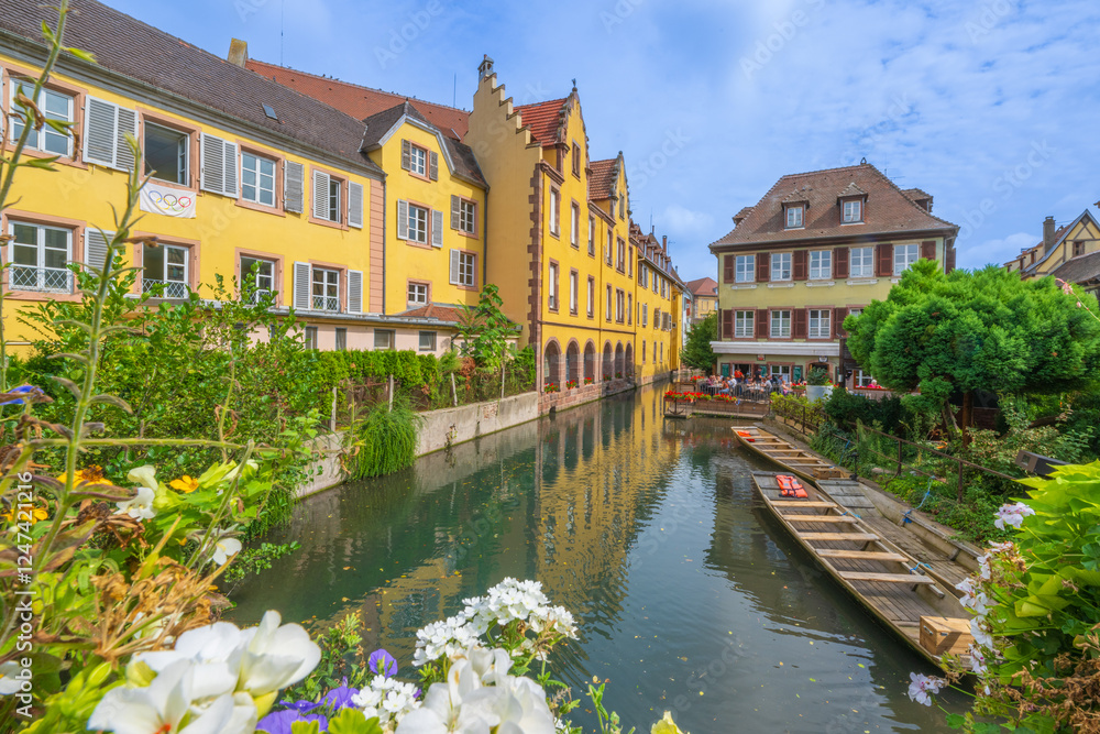 Φωτογραφία Colmar is a city and commune in the Haut-Rhin department and Alsace region of north-eastern France