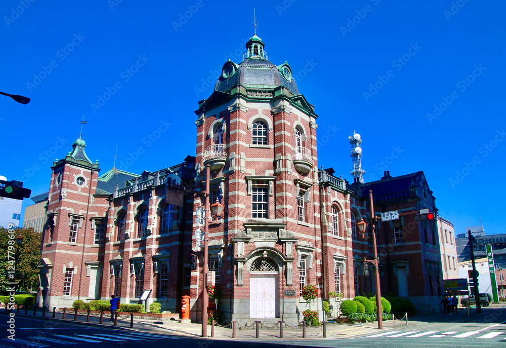 Obraz premium 岩手銀行赤レンガ館（岩手県・盛岡市）