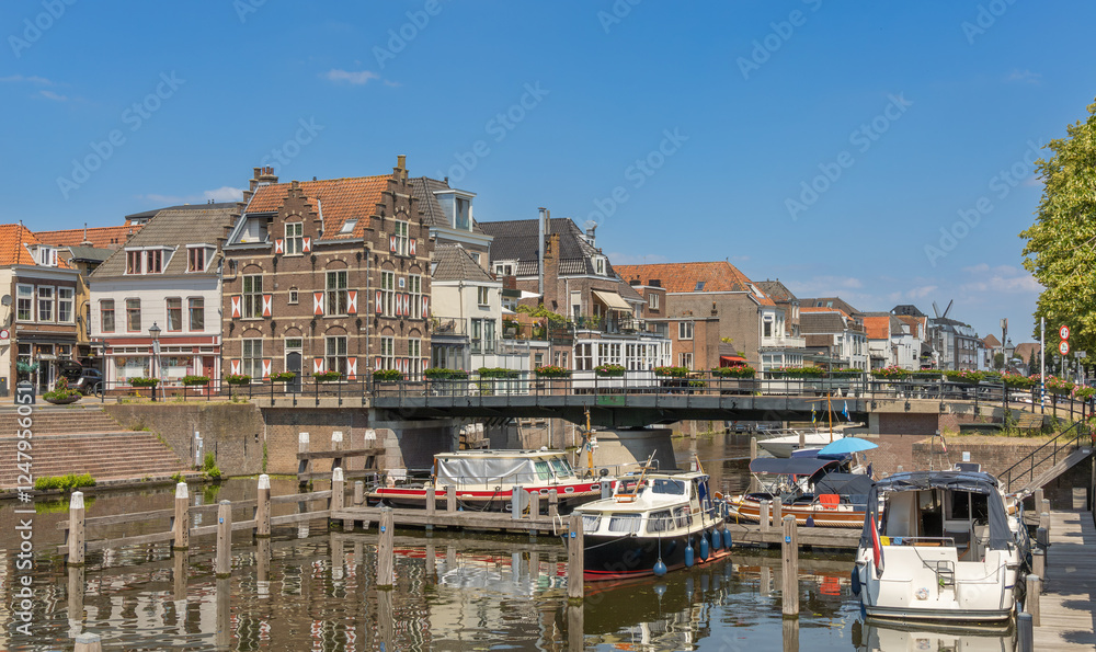 The harbour in Gorinchem, in the background canal houses along the Linge canal The harbour in Gorinchem, in the background canal houses along the Linge canal