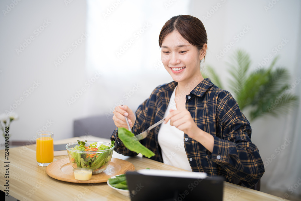 Asian woman dieting Weight loss eating fresh fresh homemade salad healthy eating concept Asian woman dieting Weight loss eating fresh fresh homemade salad healthy eating concept