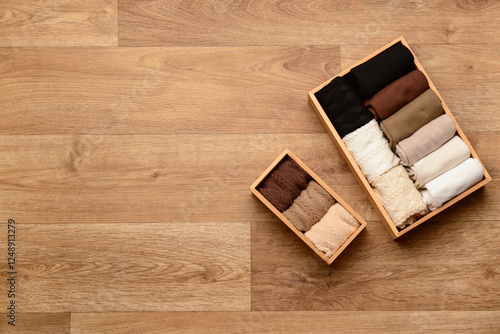 Boxes with basic color sock...