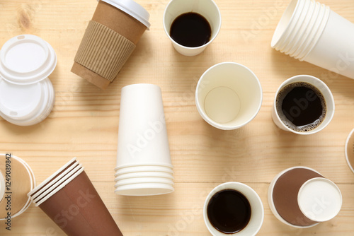 Different disposable cups o...