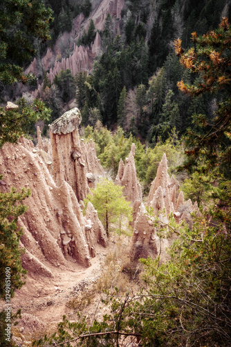 Obraz na płótnie Earth Pyramids in the Dolomites, Italy w salonie