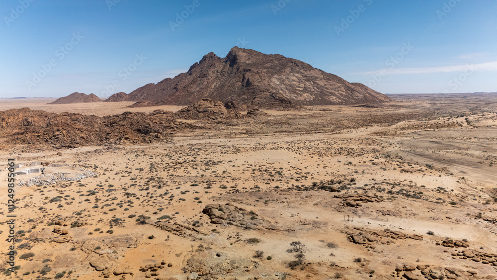 A 4x4 venturing deep into the heart of Namibia’s wild desert landscape A 4x4 venturing deep into the heart of Namibia’s wild desert landscape